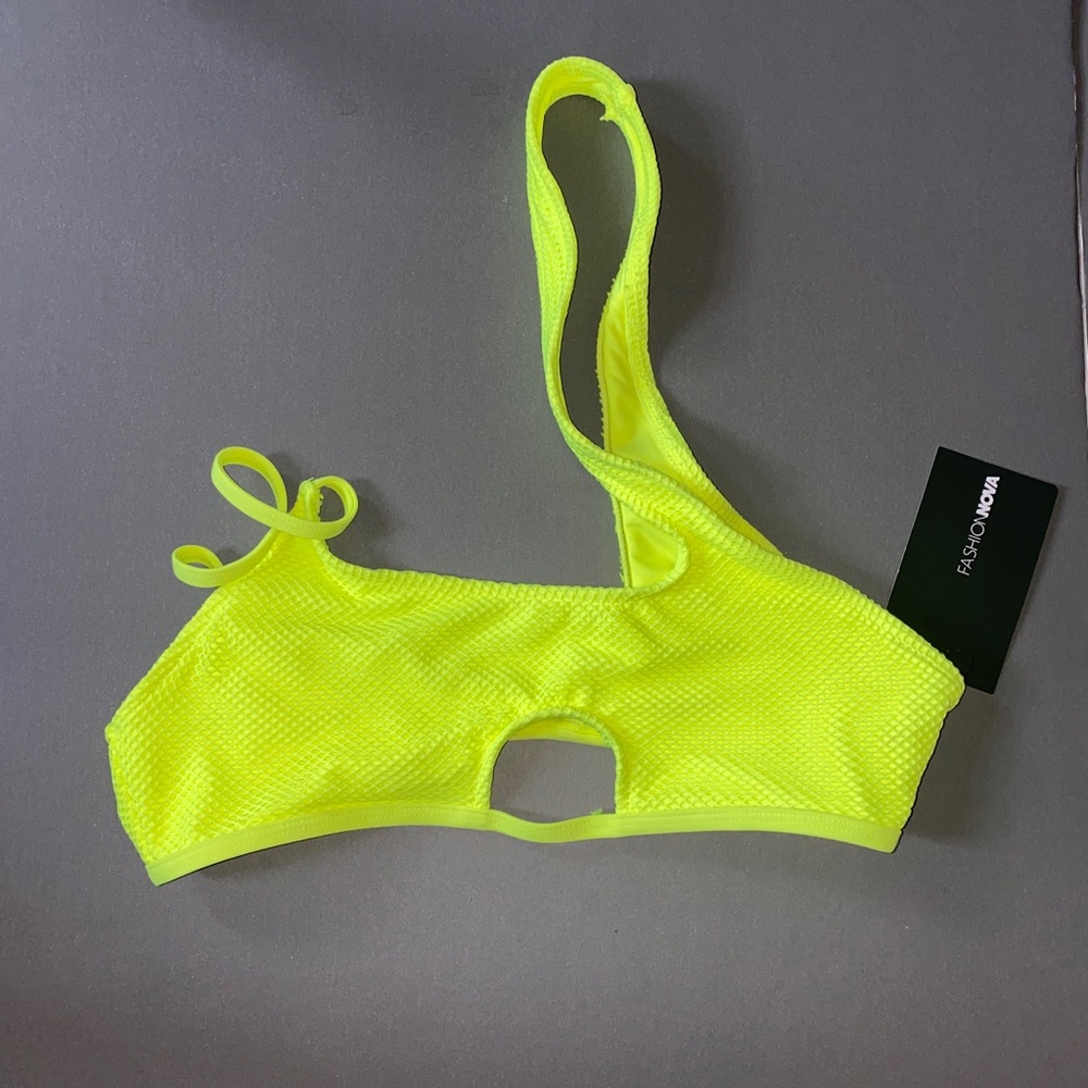 Fashion Nova  Brighter Under The Sun Bikini Top